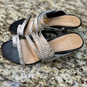 Donald‎ Pliner Kitten Heel Slides Womens Python Print Sandals 6.5